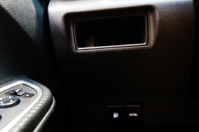 Certified 2025 Nissan Versa SR w/ Trunk Package FWD image 30