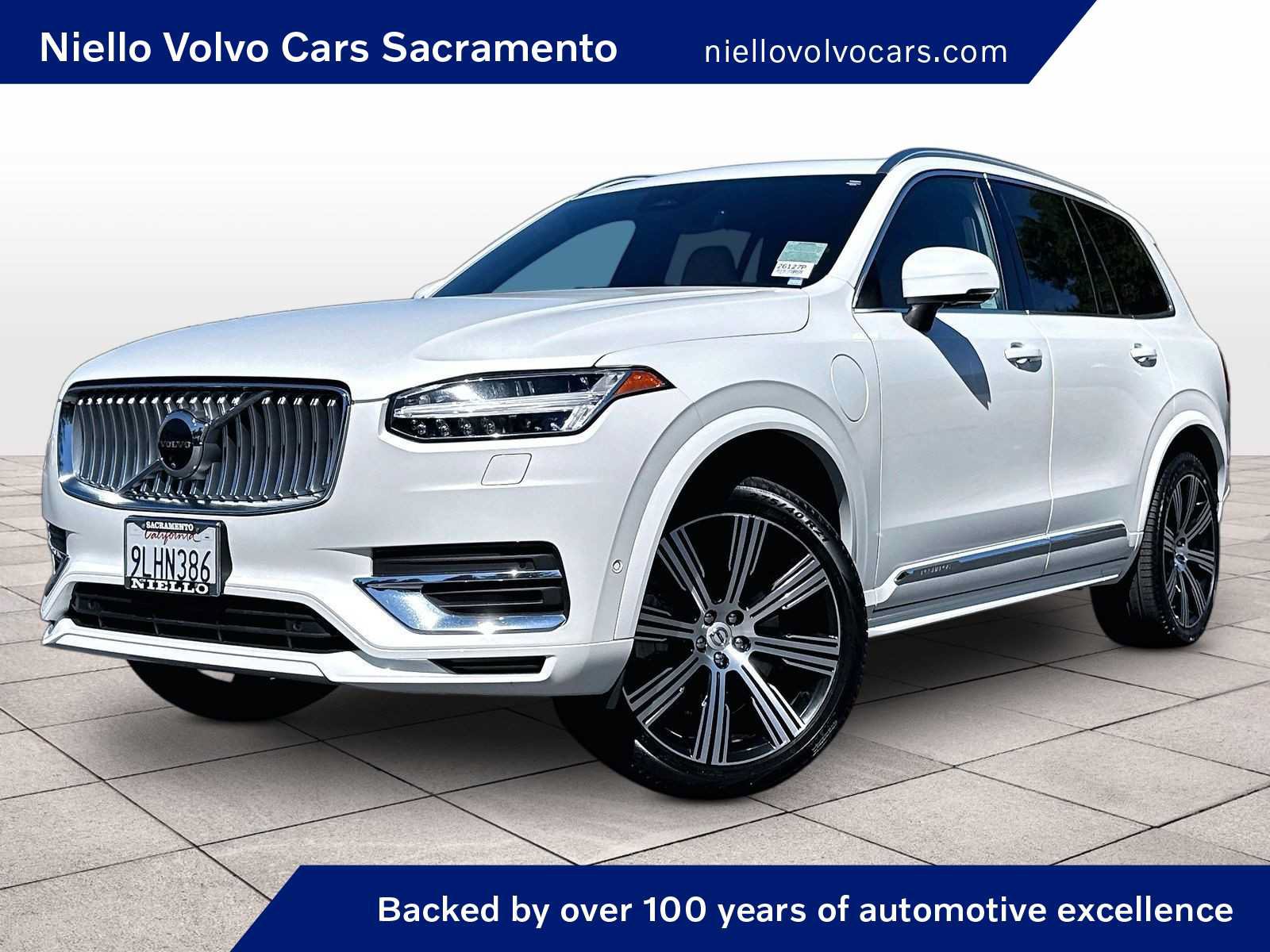 Used 2024 Volvo XC90 T8 Ultimate w/ Lounge Package