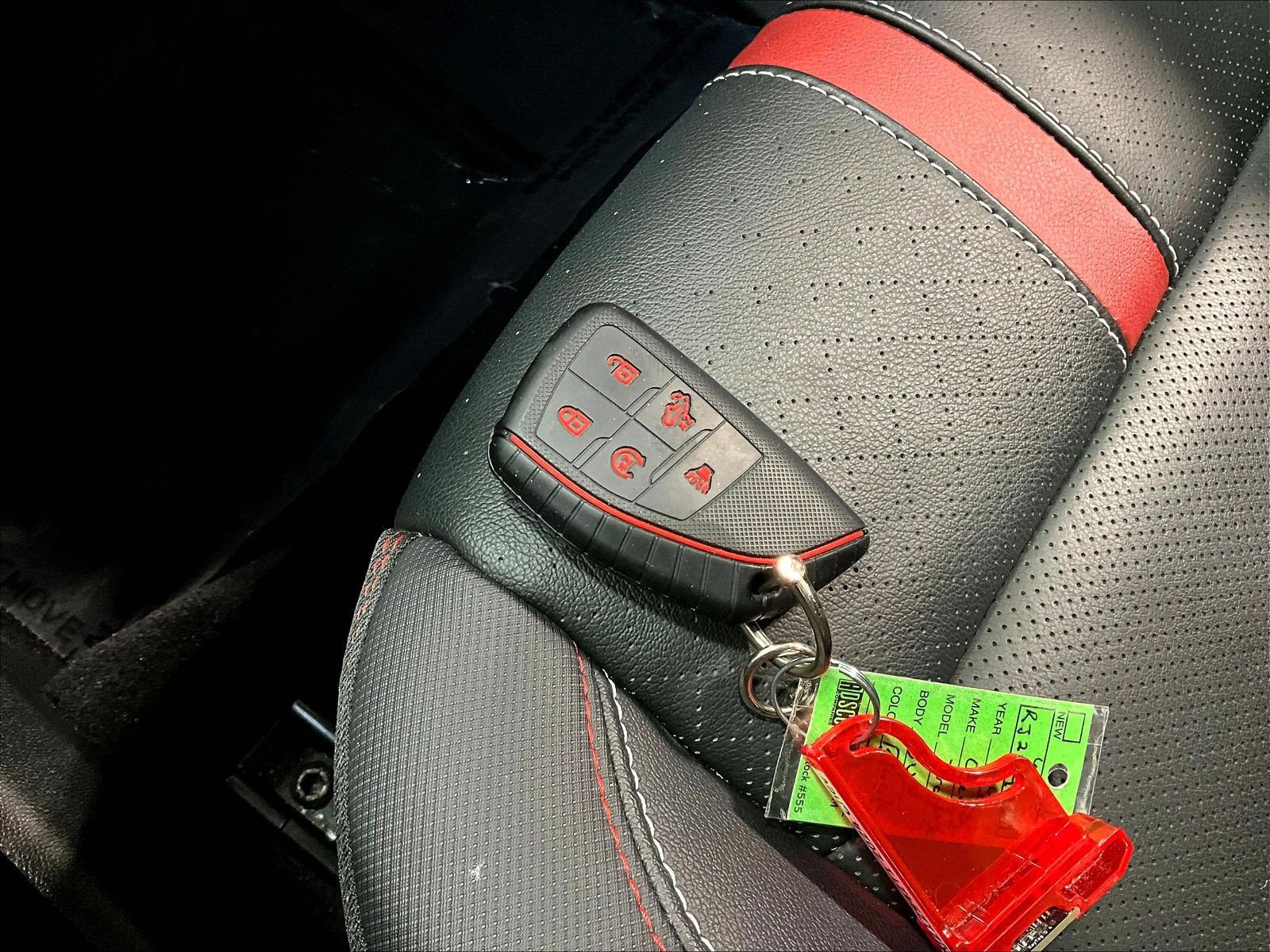 Used 2024 Chevrolet Traverse RS AWD/4WD image 36