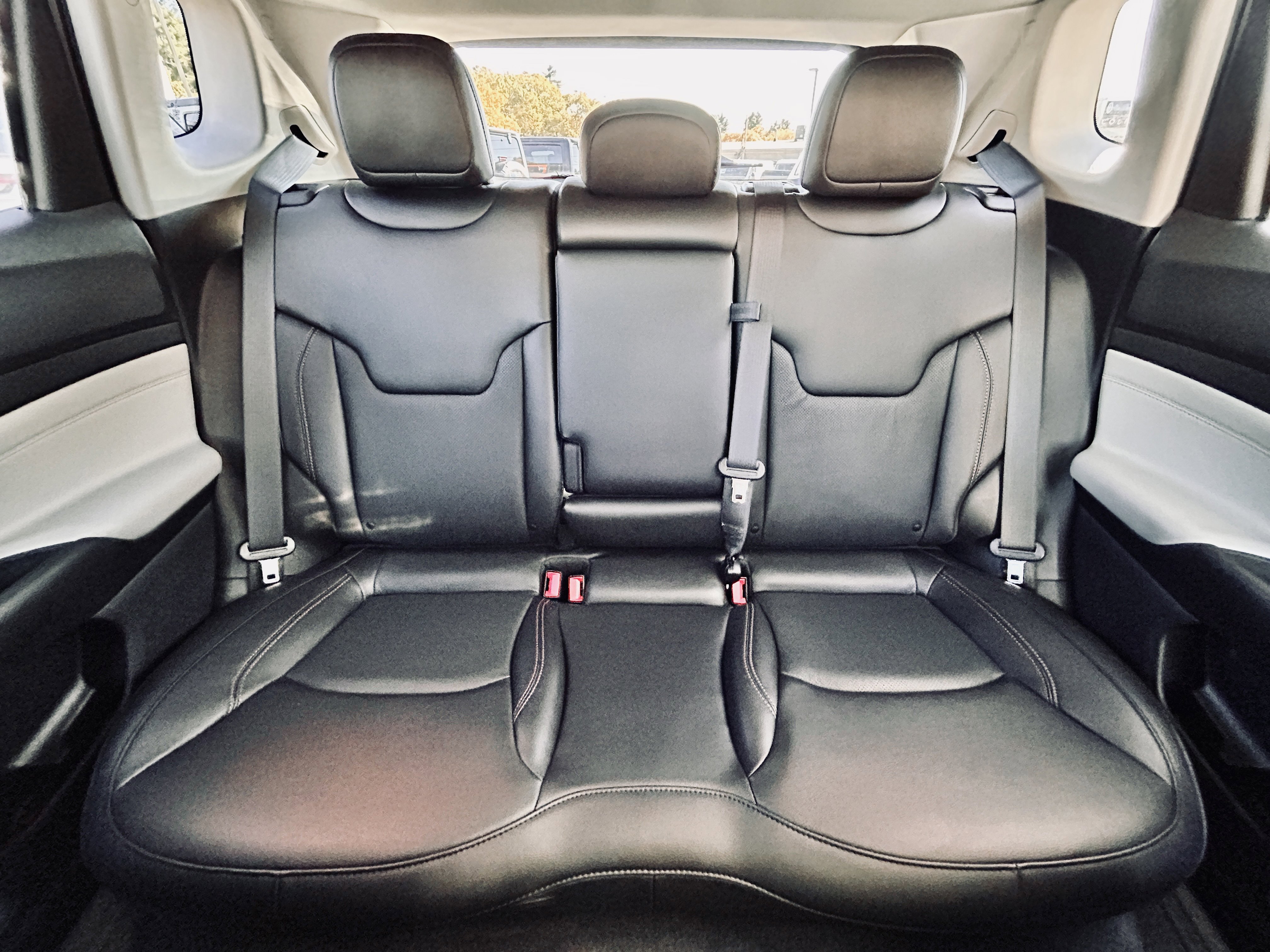 Certified 2022 Jeep Compass Limited AWD/4WD image 37