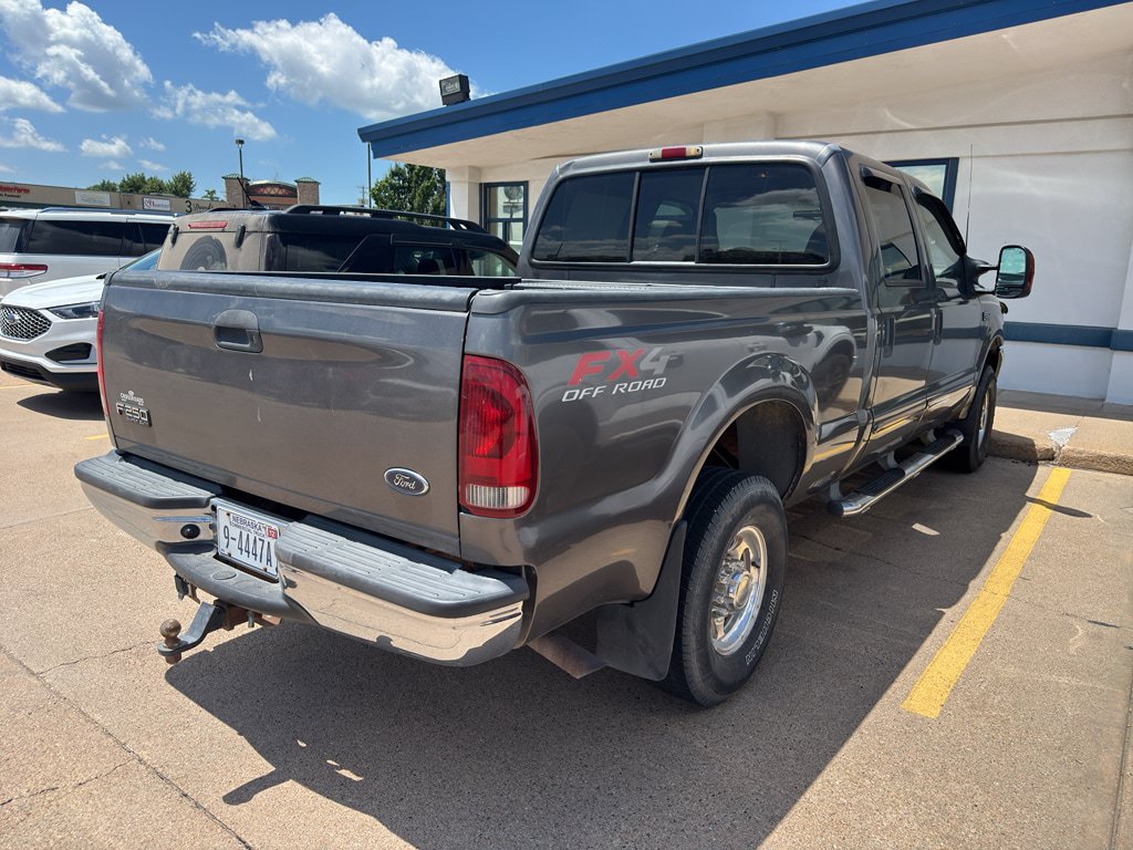 Used 2003 Ford F250 4x4 Crew Cab Super Duty image 3