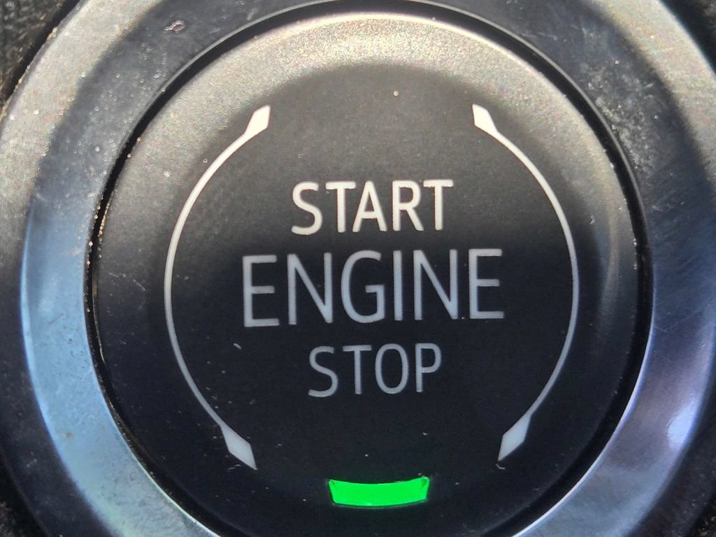 Used 2025 Chevrolet Colorado W/T AWD/4WD image 16