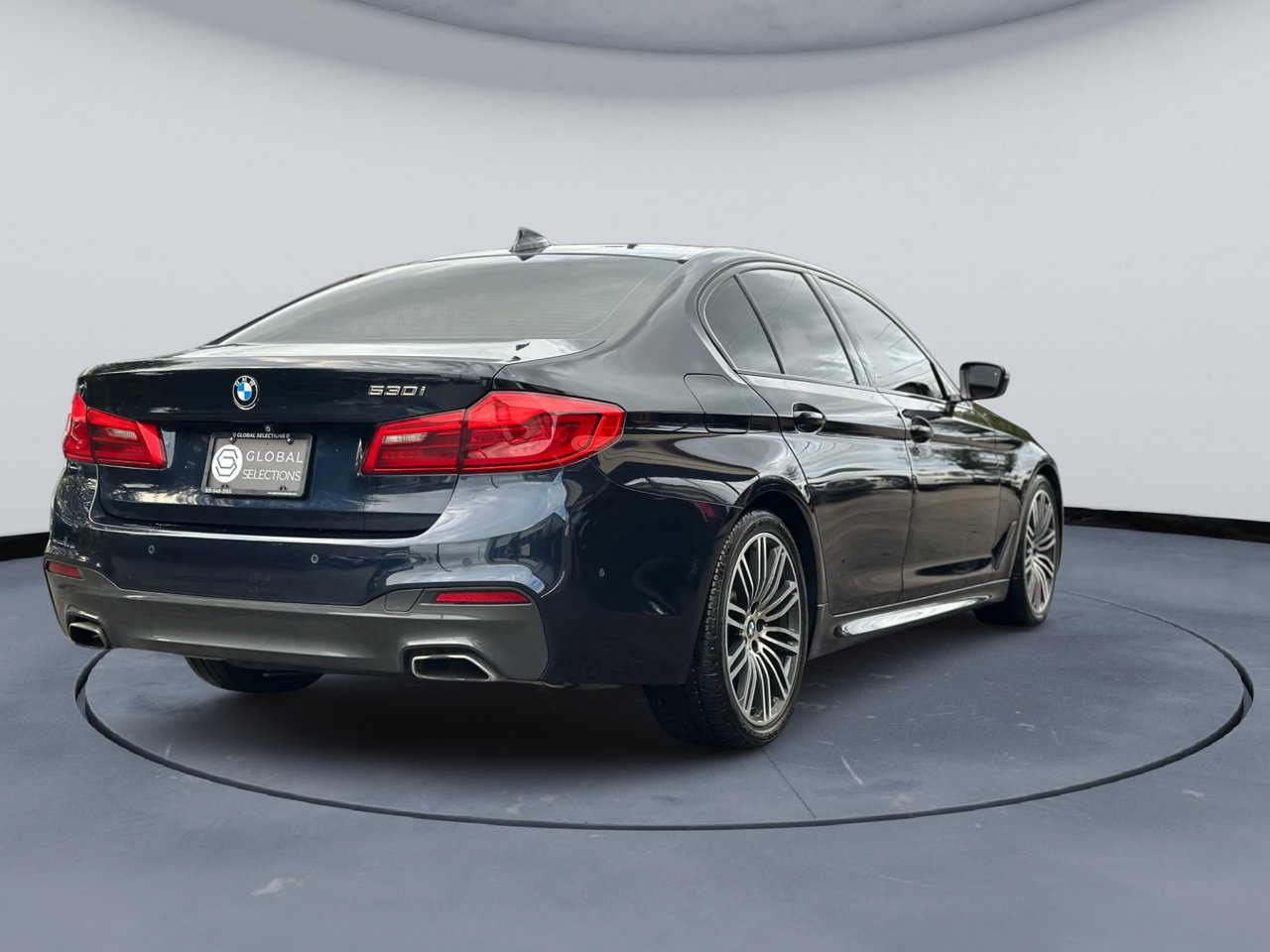 Used 2019 BMW 530i w/ M Sport Package image 7