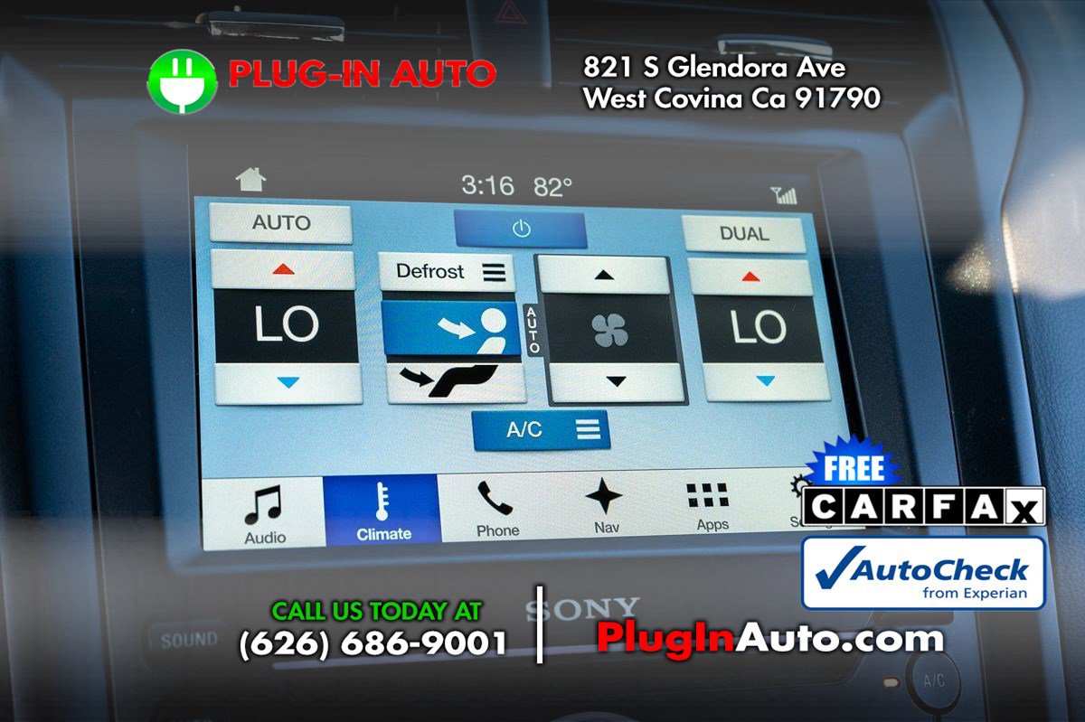 Used 2018 Ford Fusion Energi Titanium image 27