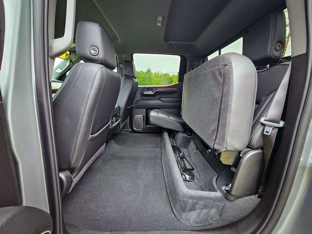 Used 2024 GMC Sierra 1500 Denali w/ Technology Package AWD/4WD image 40