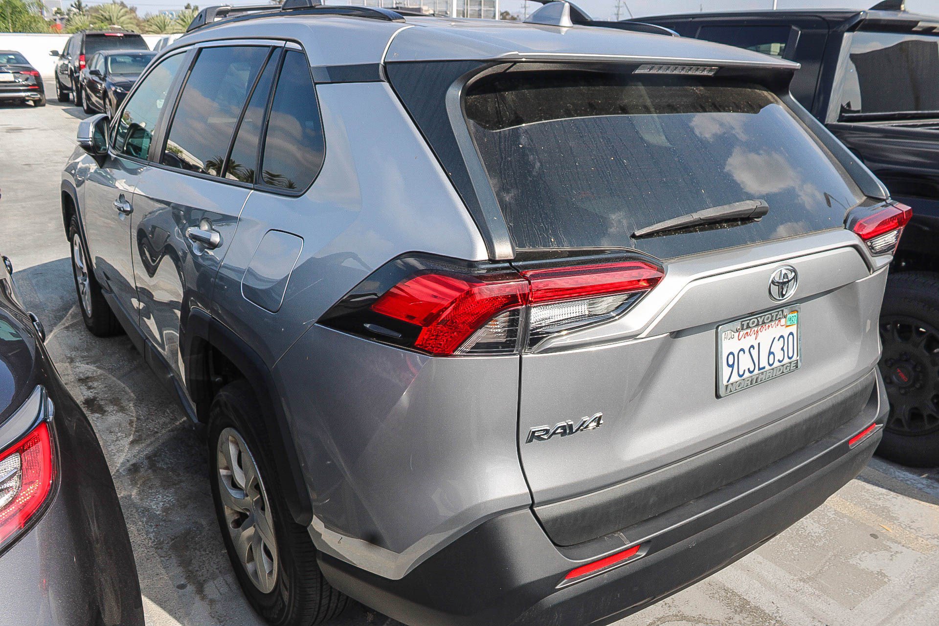 Certified 2019 Toyota RAV4 LE w/ Carpet Mat Package FWD image 12