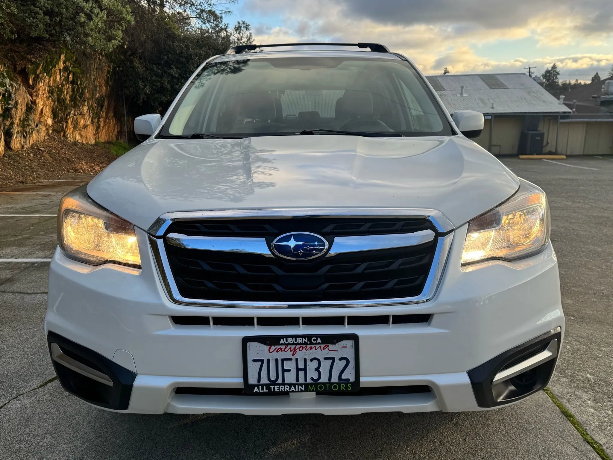 Used 2017 Subaru Forester 2.5i Premium w/ All-Weather Package image 11