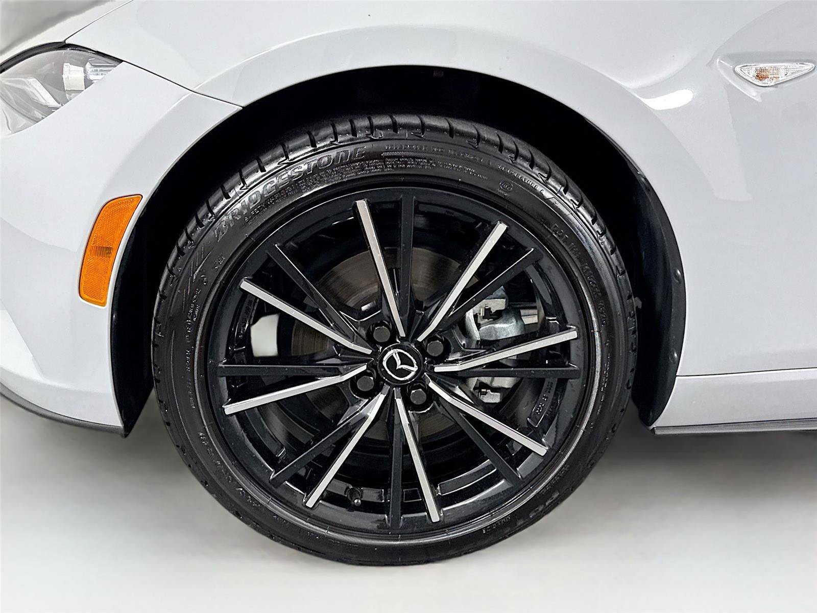 Used 2026 MAZDA MX-5 Miata Grand Touring RWD image 40