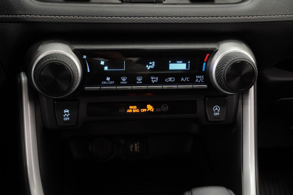 Used 2025 Toyota RAV4 LE image 30