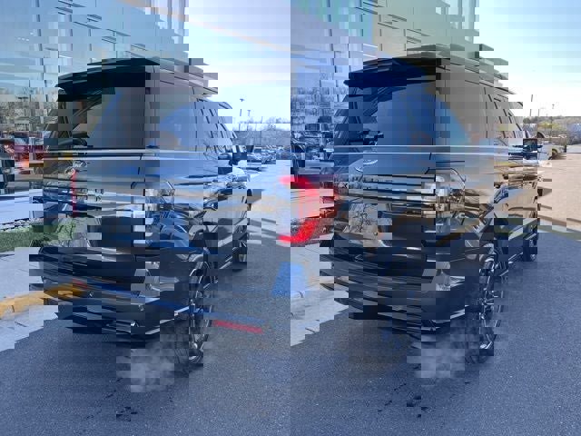 Certified 2023 Ford Expedition Limited image 8
