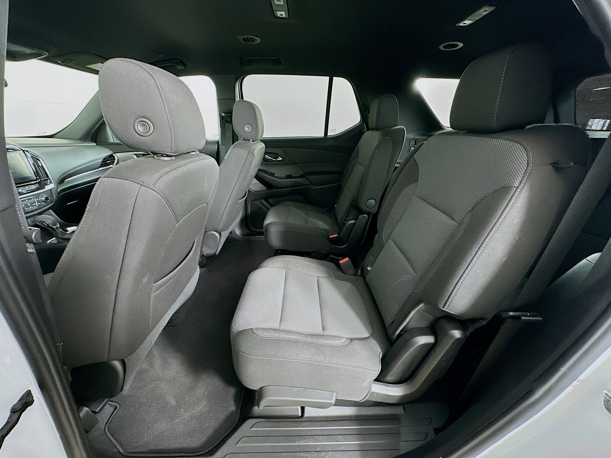 Used 2023 Chevrolet Traverse LT image 27