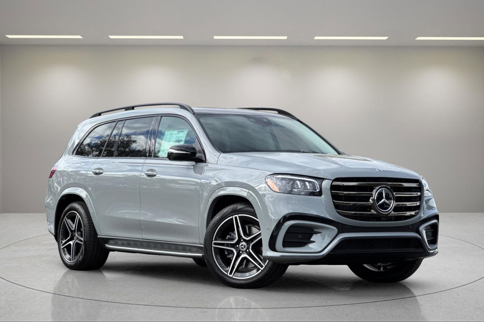 New 2026 Mercedes-Benz GLS 450 4MATIC image 2
