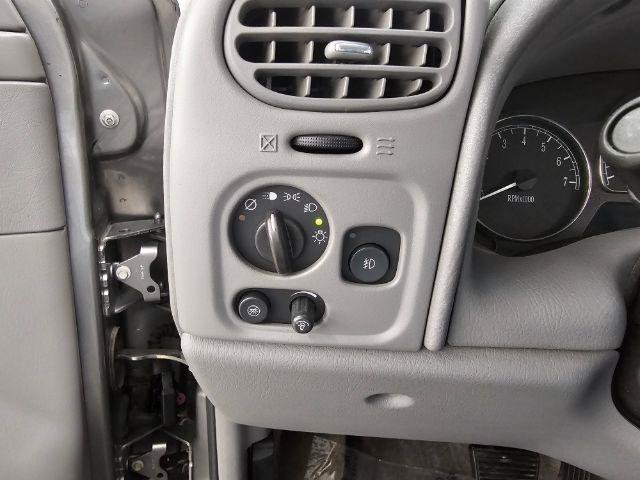 Used 2005 Buick Rainier CXL w/ Luxury Package AWD/4WD image 14
