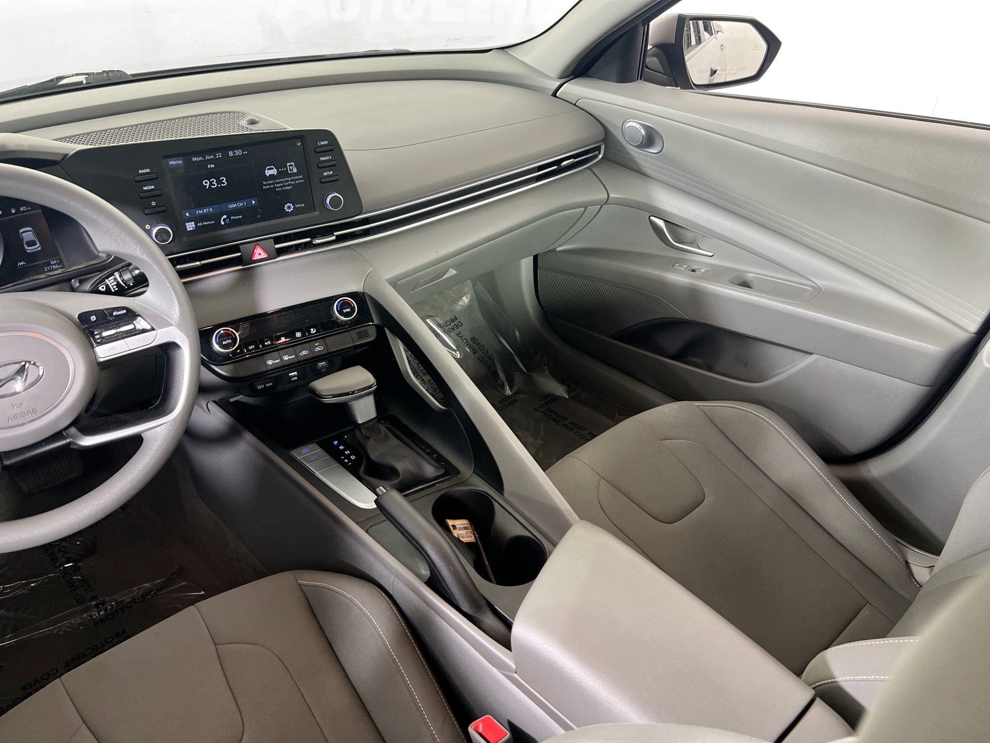 Used 2023 Hyundai Elantra SEL w/ Cargo Package FWD image 21