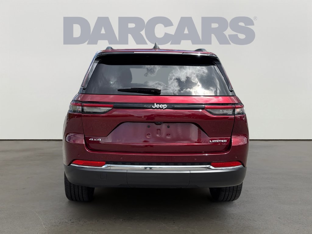 Used 2025 Jeep Grand Cherokee Limited AWD/4WD image 6