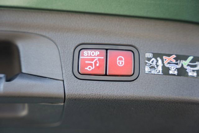 New 2026 Mercedes-Benz GLE 450 4MATIC image 11