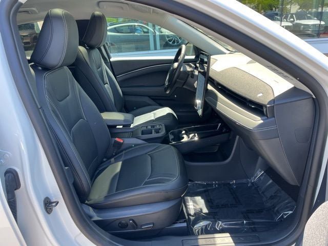 Certified 2025 Ford Mustang Mach-E Premium AWD/4WD image 22