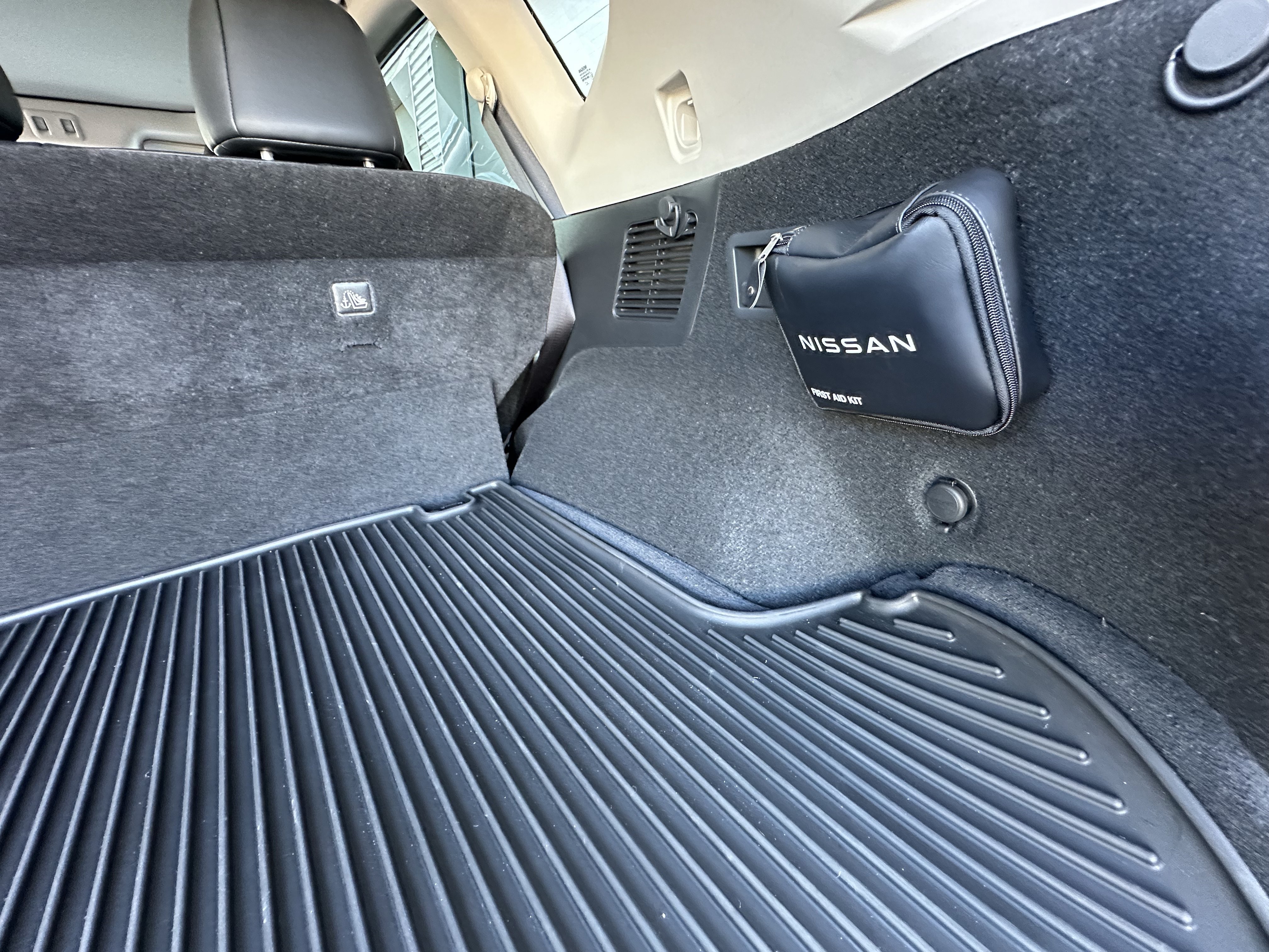 Used 2024 Nissan Murano Platinum w/ Cargo Package FWD image 33