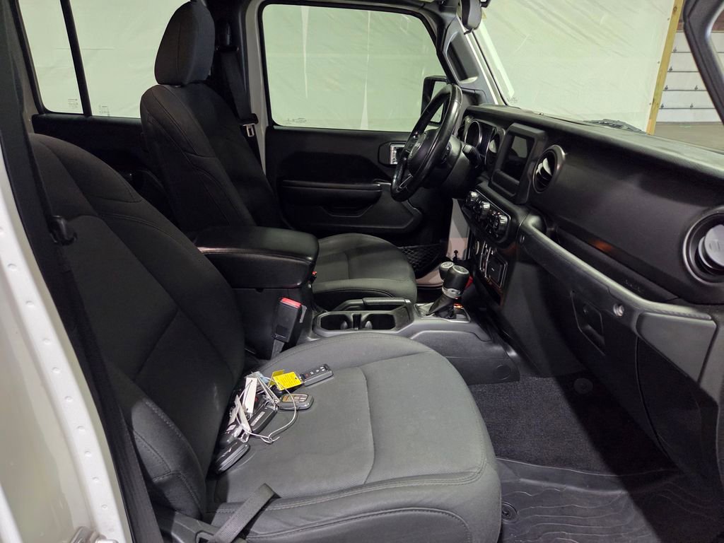 Certified 2021 Jeep Gladiator Willys image 10
