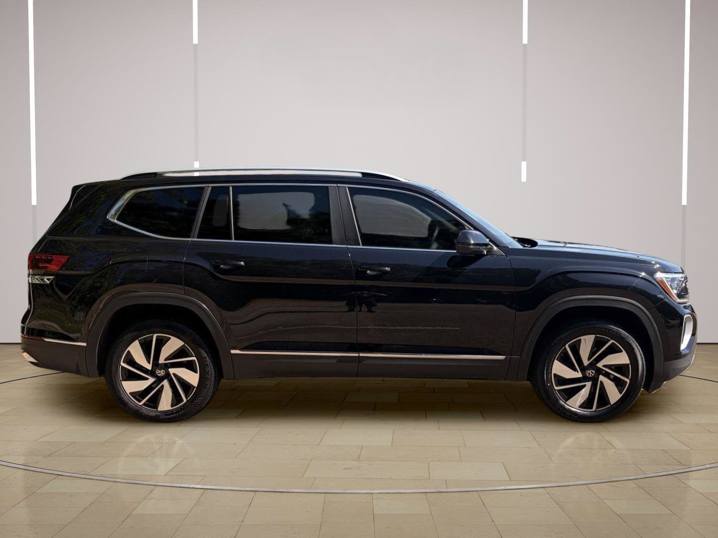 Used 2024 Volkswagen Atlas SEL AWD/4WD image 41