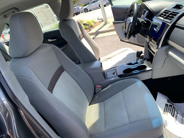 Used 2012 Toyota Camry LE FWD image 14