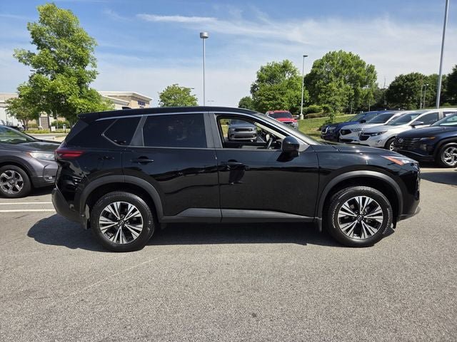Used 2023 Nissan Rogue SV FWD image 6