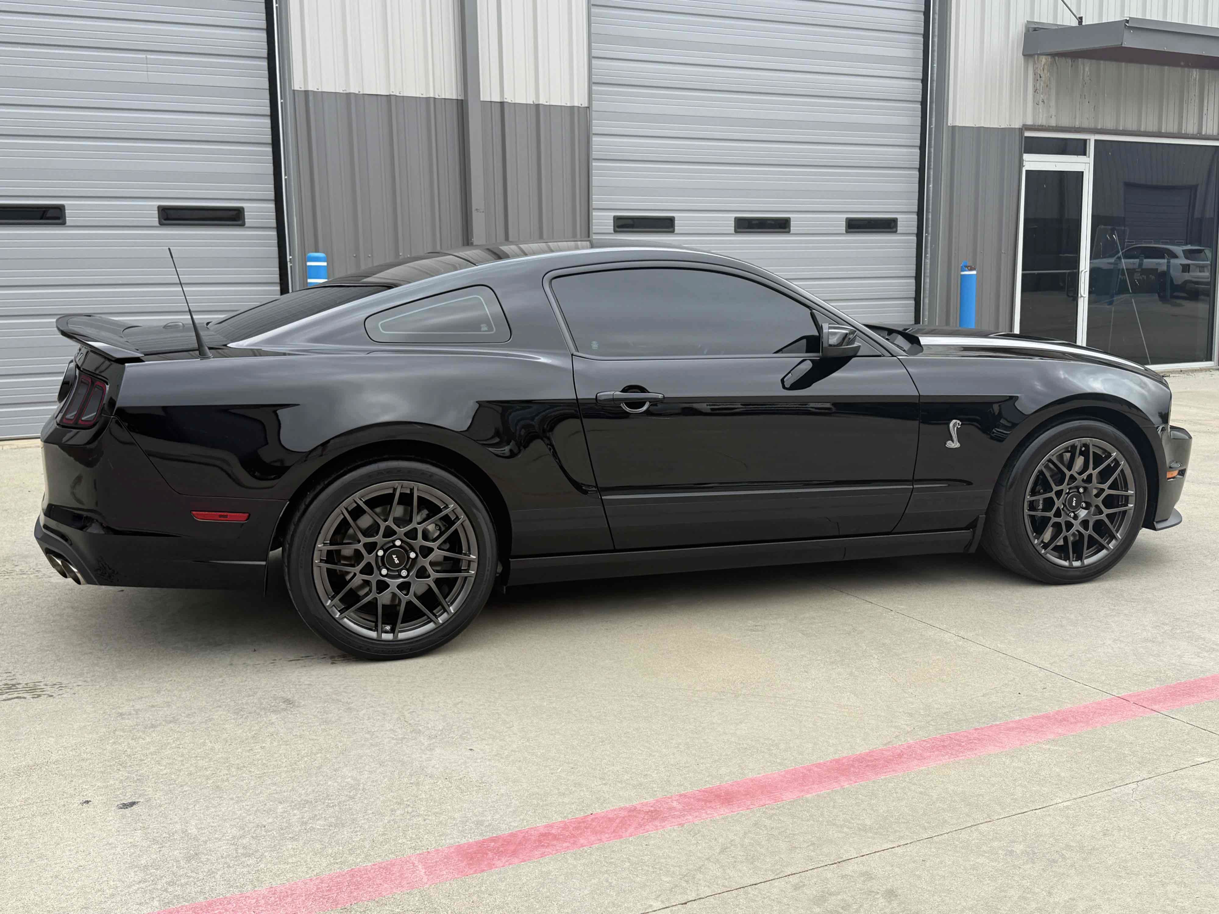 Used 2014 Ford Mustang Shelby GT500 w/ Equipment Group 821A RWD image 60