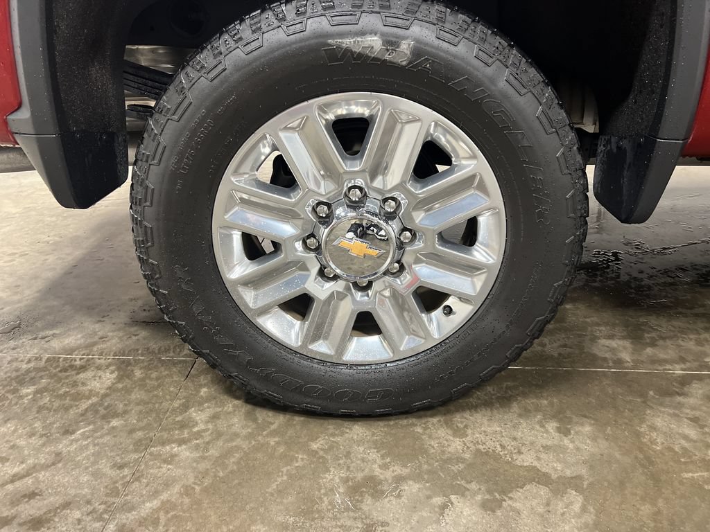 Certified 2024 Chevrolet Silverado 2500 High Country AWD/4WD image 10