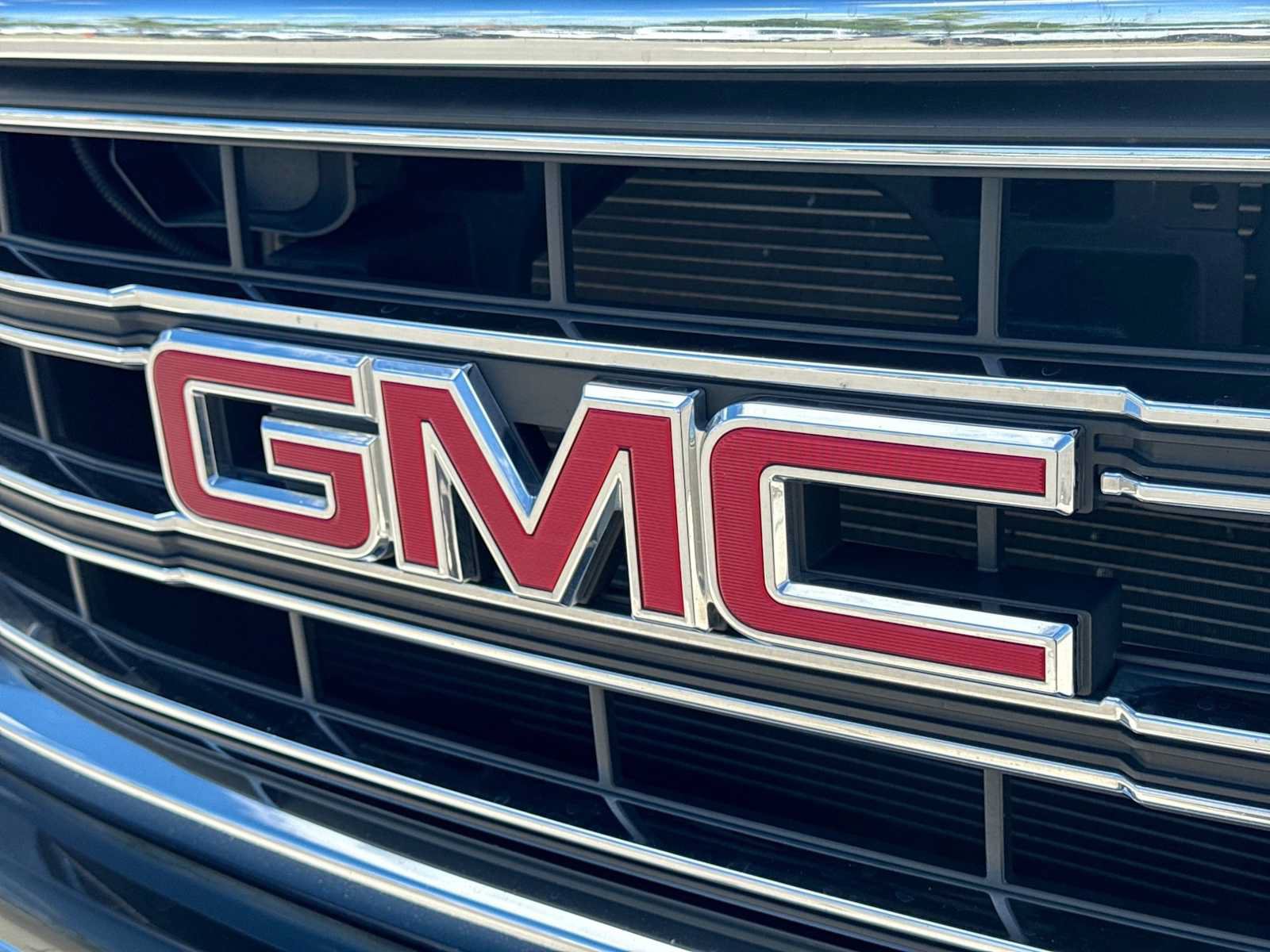 Used 2014 GMC Sierra 1500 SLE w/ SLE Value Package AWD/4WD image 11