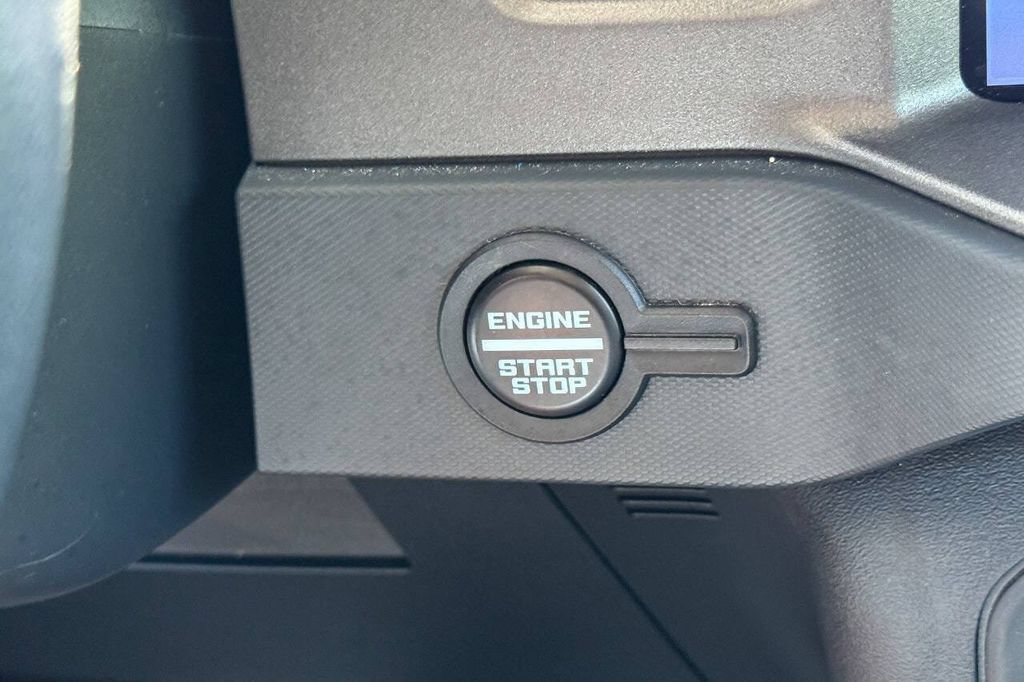 Used 2024 Ford Bronco Badlands AWD/4WD image 32