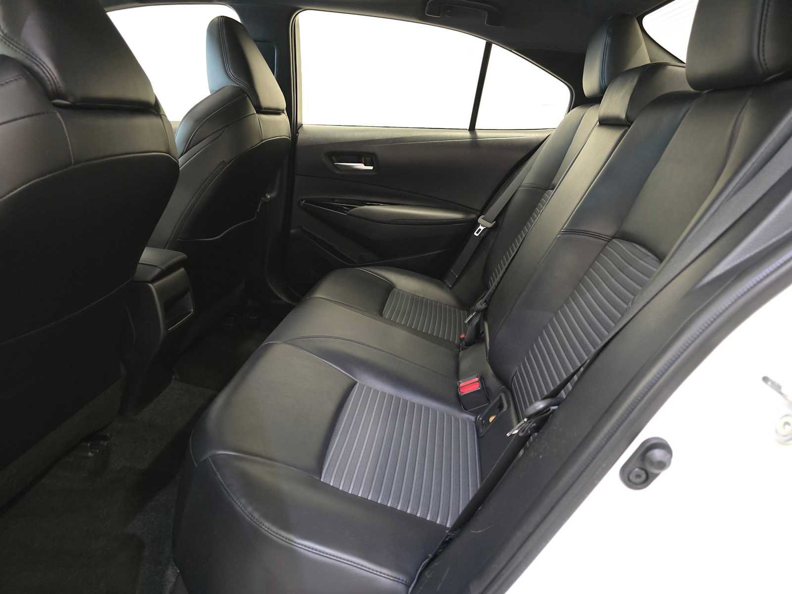 Used 2020 Toyota Corolla XSE FWD image 22