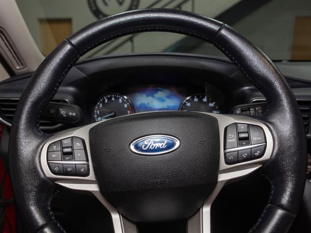 Used 2021 Ford Explorer Limited w/ Equipment Group 301A image 11