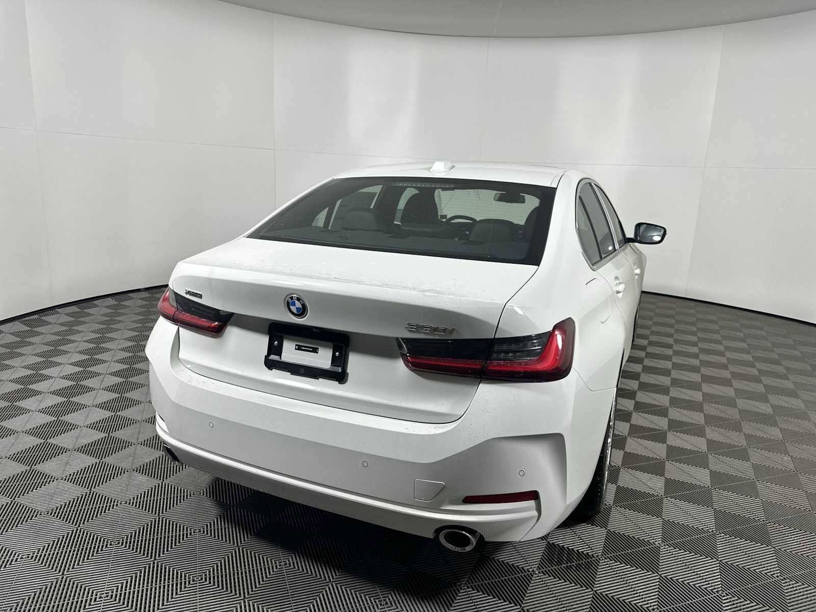 New 2026 BMW 330i xDrive Sedan w/ Premium Package image 9