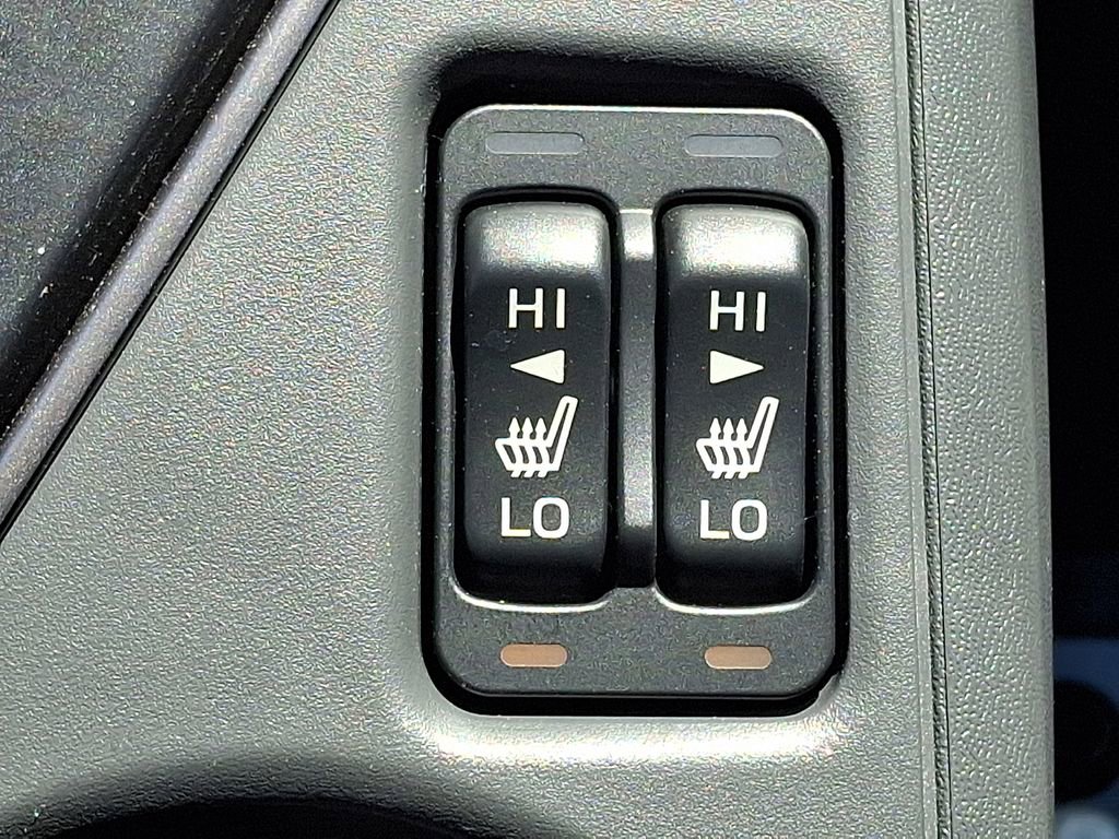 Used 2025 Subaru Crosstrek 2.0i Premium image 24