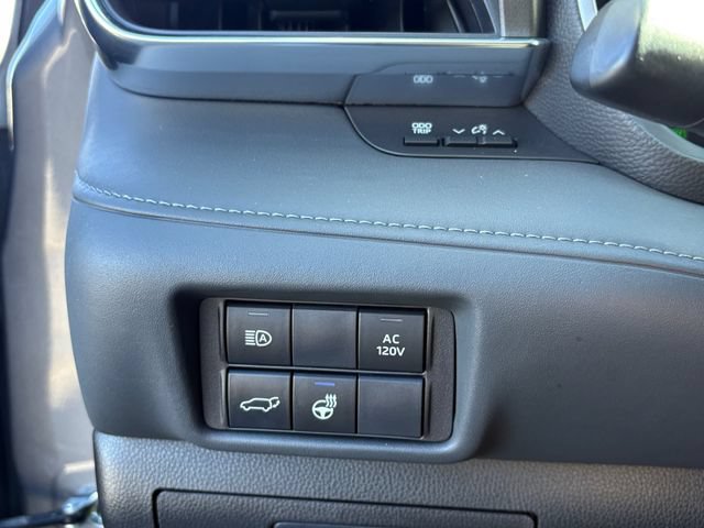 Used 2023 Toyota Highlander Limited AWD/4WD image 24