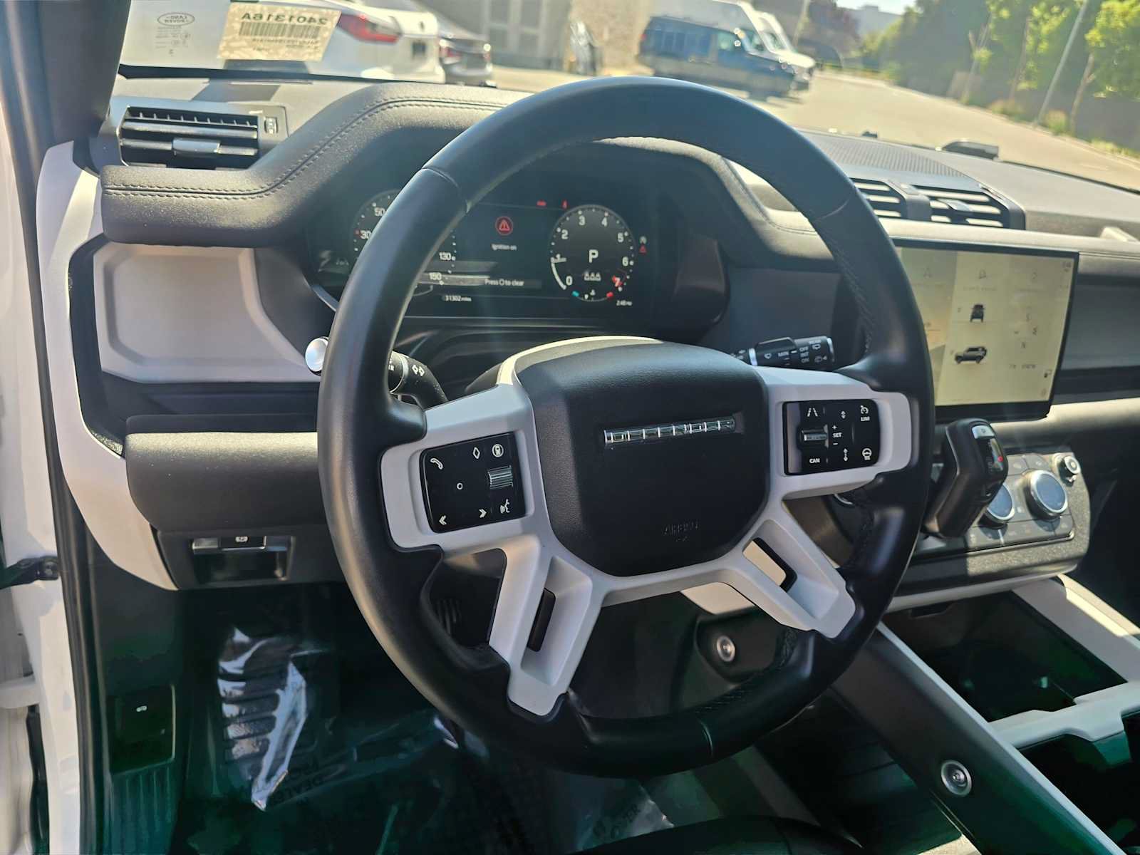 Used 2025 Land Rover Defender 110 S AWD/4WD image 23