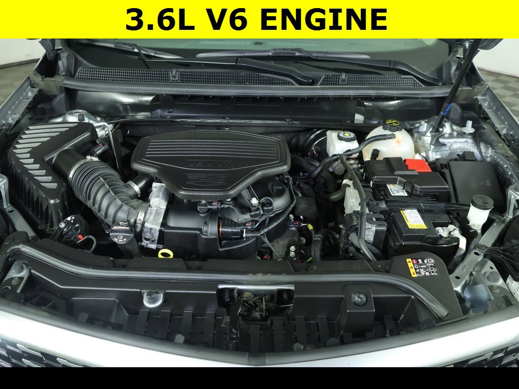 Used 2025 Cadillac XT5 Premium Luxury image 6