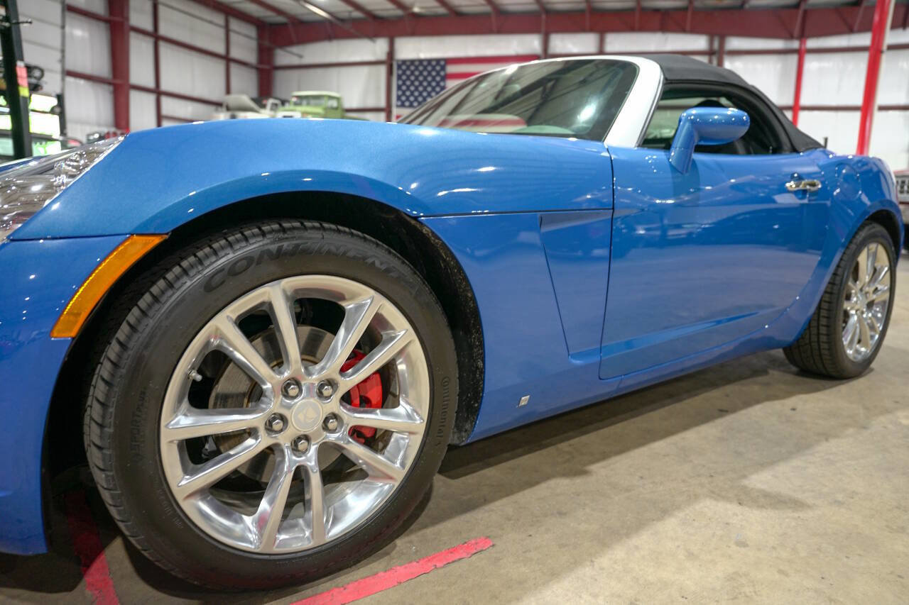 Used 2009 Saturn Sky Hydro Blue RWD image 40