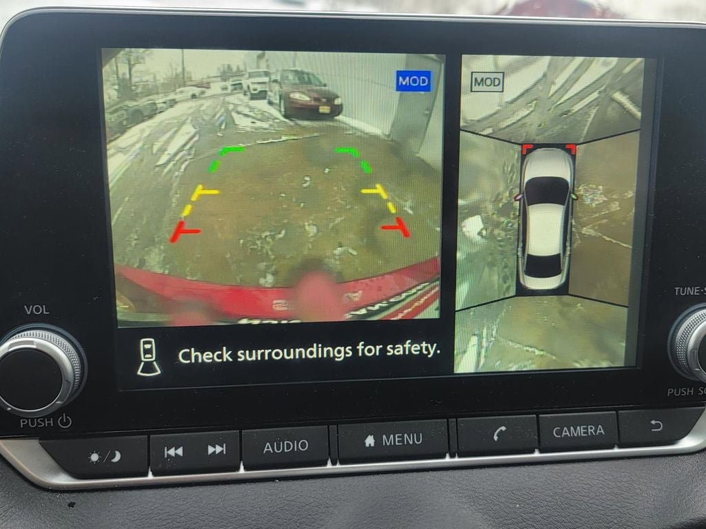 Used 2024 Nissan Sentra SR w/ SR Premium Package FWD image 33