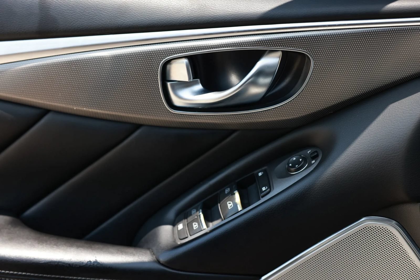 Used 2017 INFINITI Q50 3.0t Premium RWD image 42