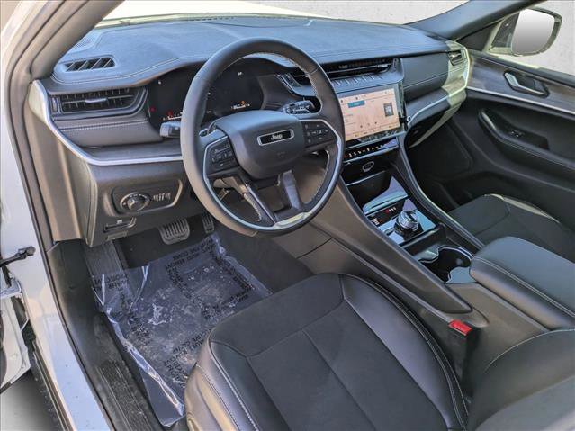 New 2026 Jeep Grand Cherokee Altitude AWD/4WD video 3