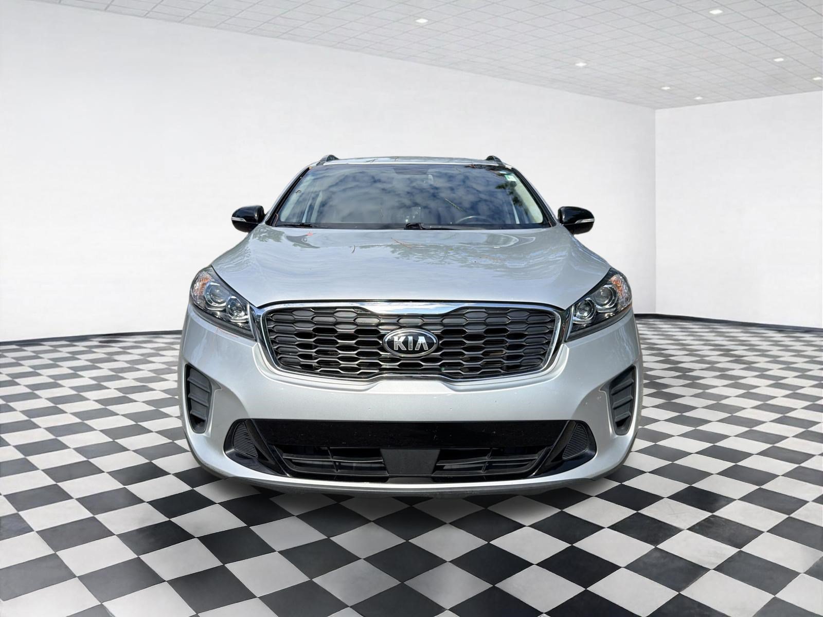 Used 2020 Kia Sorento S FWD image 2