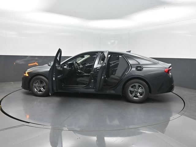 Used 2024 Kia K5 LXS FWD image 40