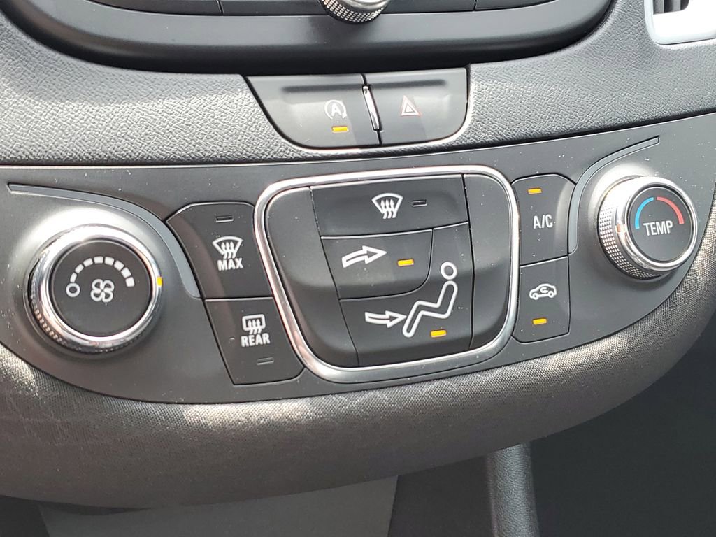 Used 2022 Chevrolet Malibu RS FWD image 15