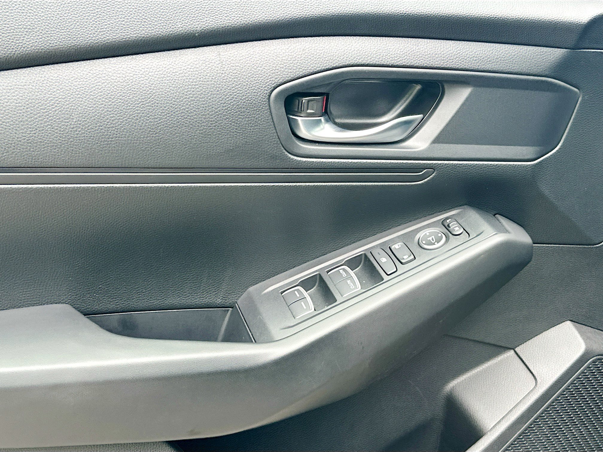 Used 2023 Honda Accord LX image 16