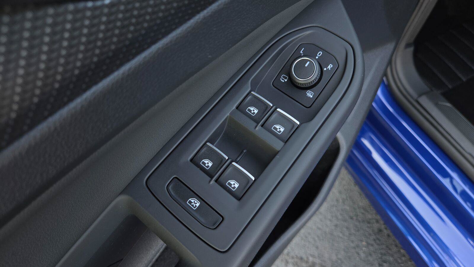 Certified 2024 Volkswagen Golf R AWD/4WD image 20