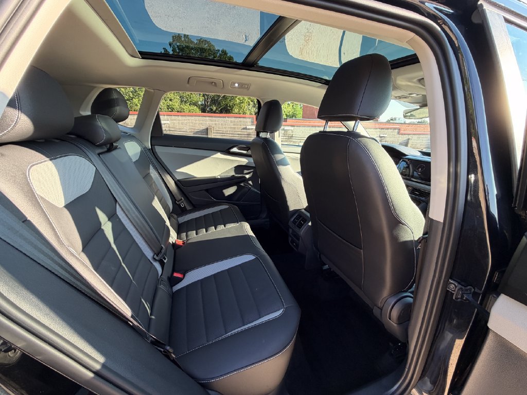 Certified 2023 Volkswagen Taos SEL AWD/4WD image 27