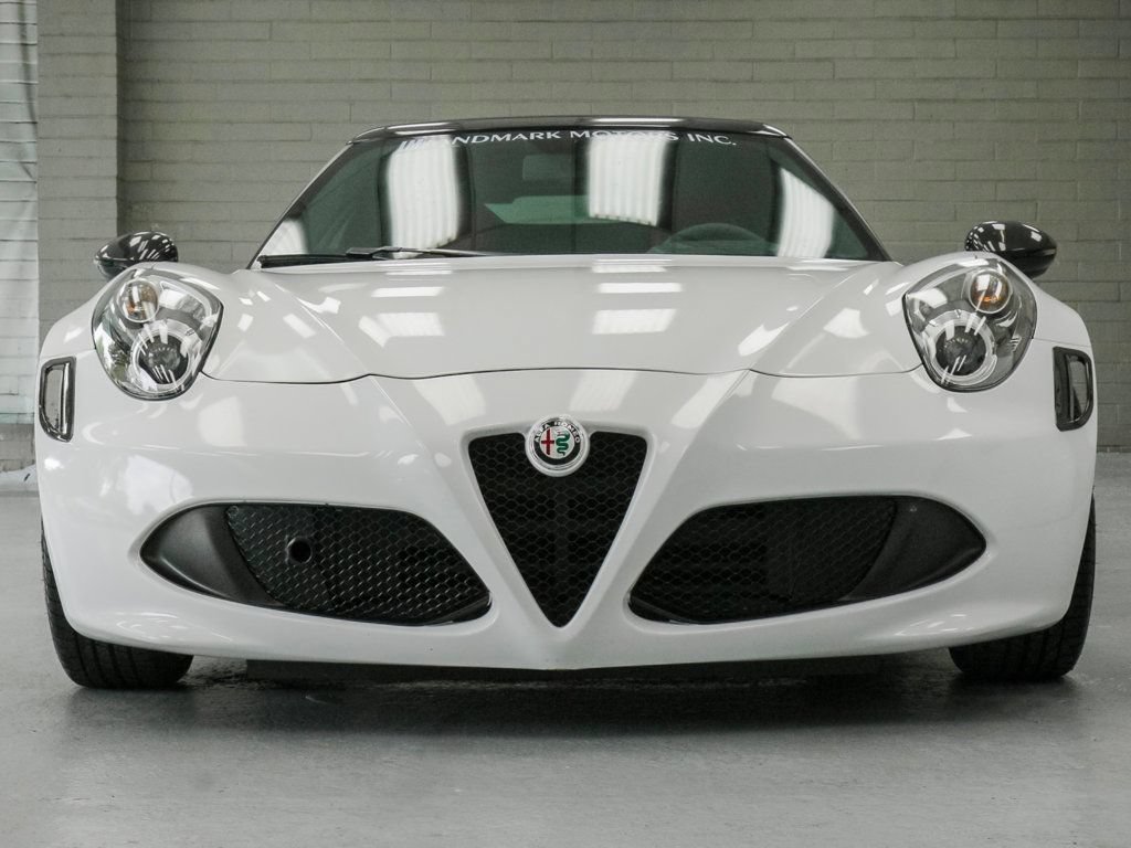 Used 2018 Alfa Romeo 4C Coupe w/ Coupe Track Package 1 RWD image 5