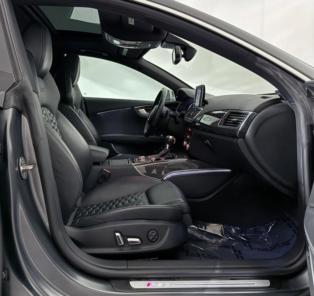 Used 2014 Audi RS 7 Prestige image 29