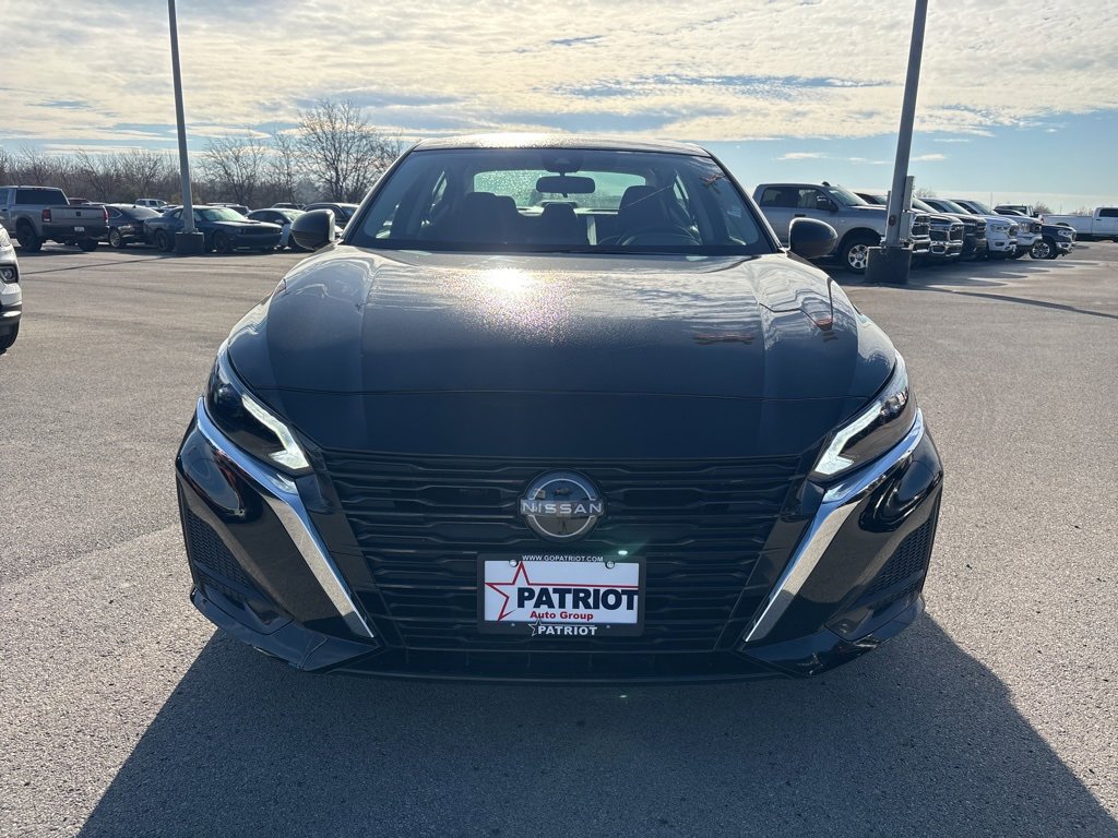 Used 2025 Nissan Altima 2.5 SV image 7